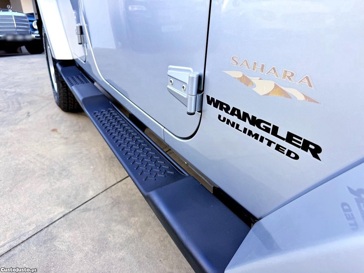 Jeep Wrangler Sahara Unlimited — fotografia 17