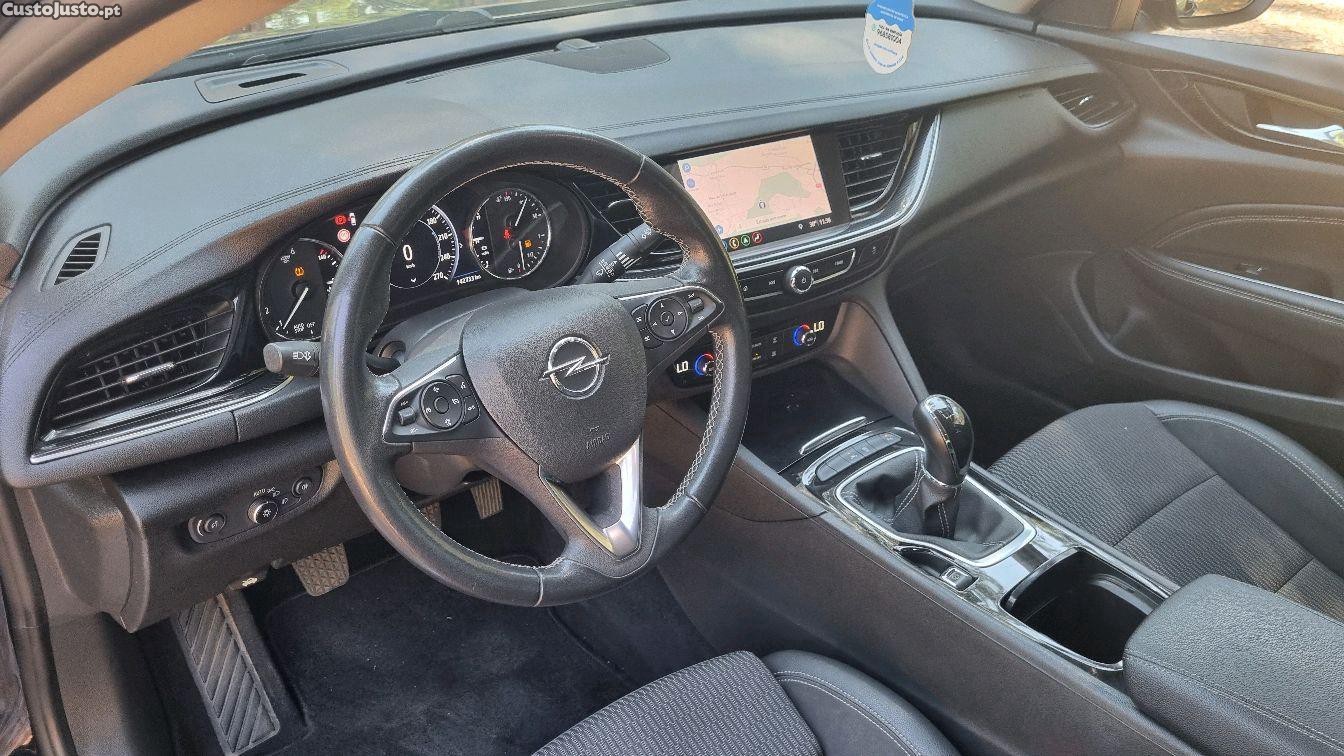 Opel Insignia Grand Sport 1.6cdti Inovation — fotografia 2