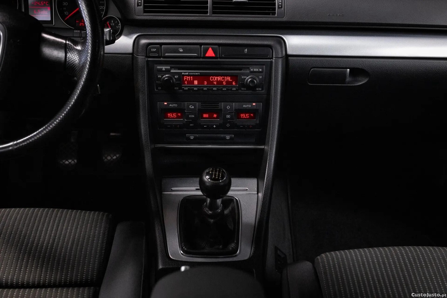 Audi A4 2.0 TDI S-line — fotografia 4
