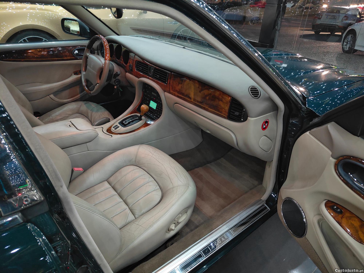Jaguar XJ8 3.2 Executive Nacional GPL — fotografia 4
