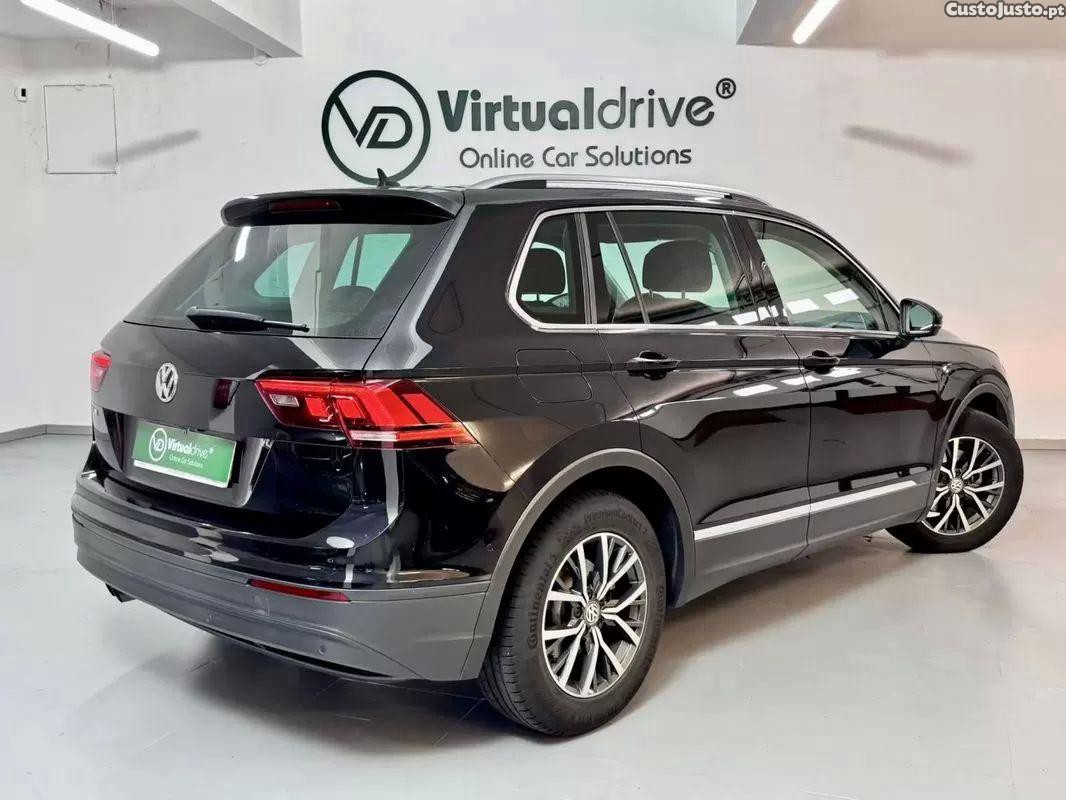 Volkswagen Tiguan 1.6 tdi confortline — fotografia 14