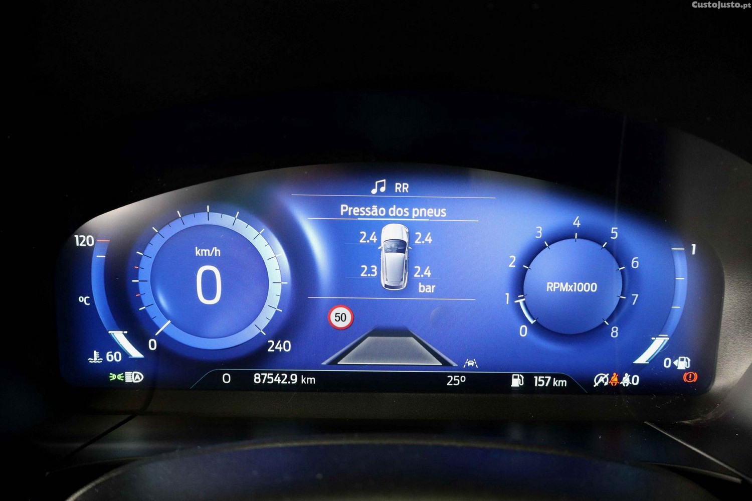 Ford Kuga 1.5 EcoBoost ST-Line X — fotografia 3
