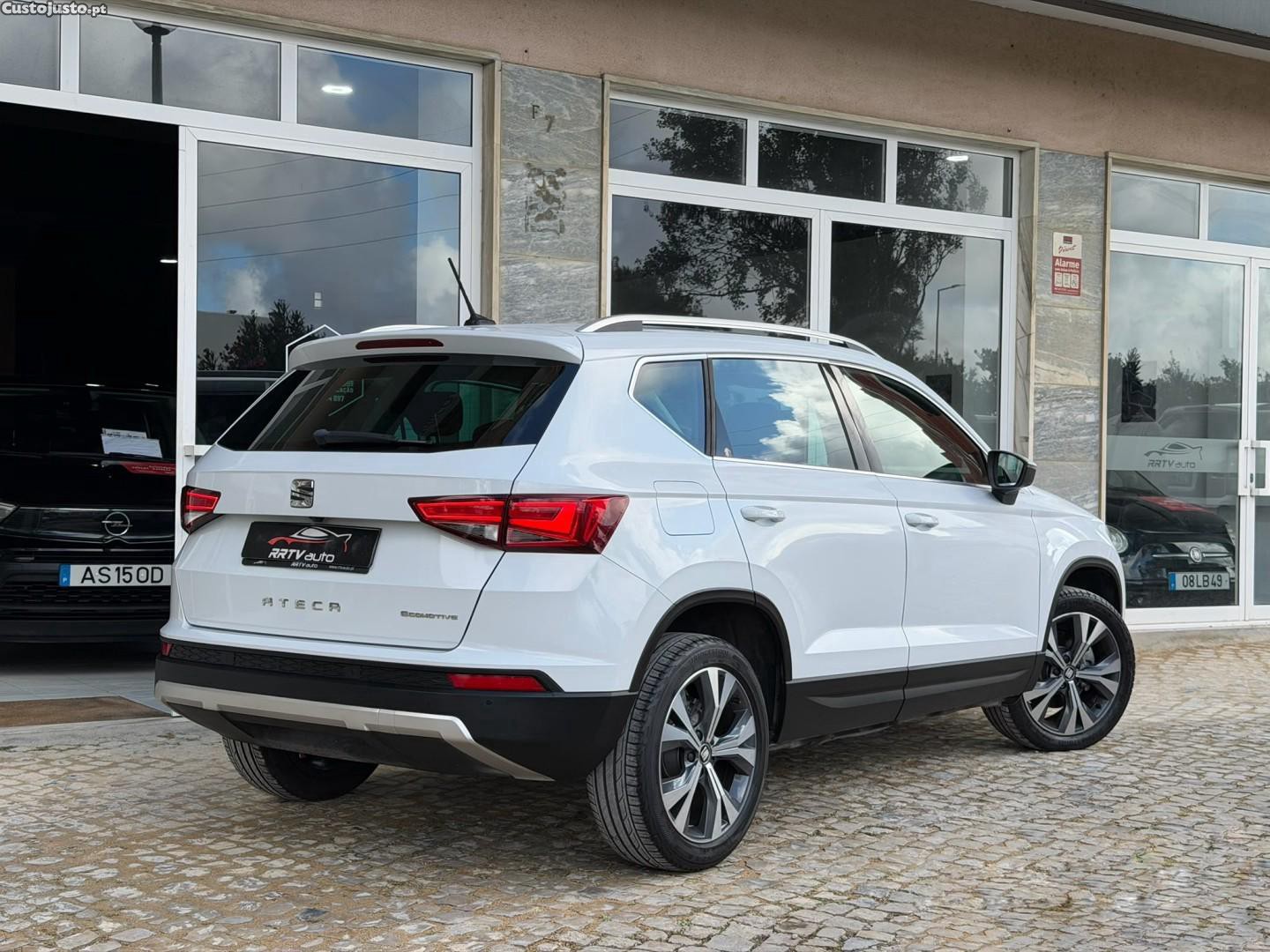 SEAT Ateca 1.6 TDI Ecomotive Reference — fotografia 16