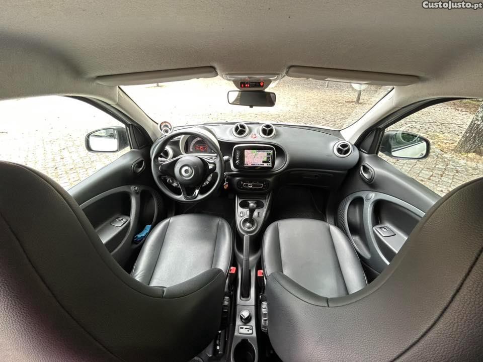 Smart Forfour EQ Eletric Drive 60KW C/NOVO — fotografia 4