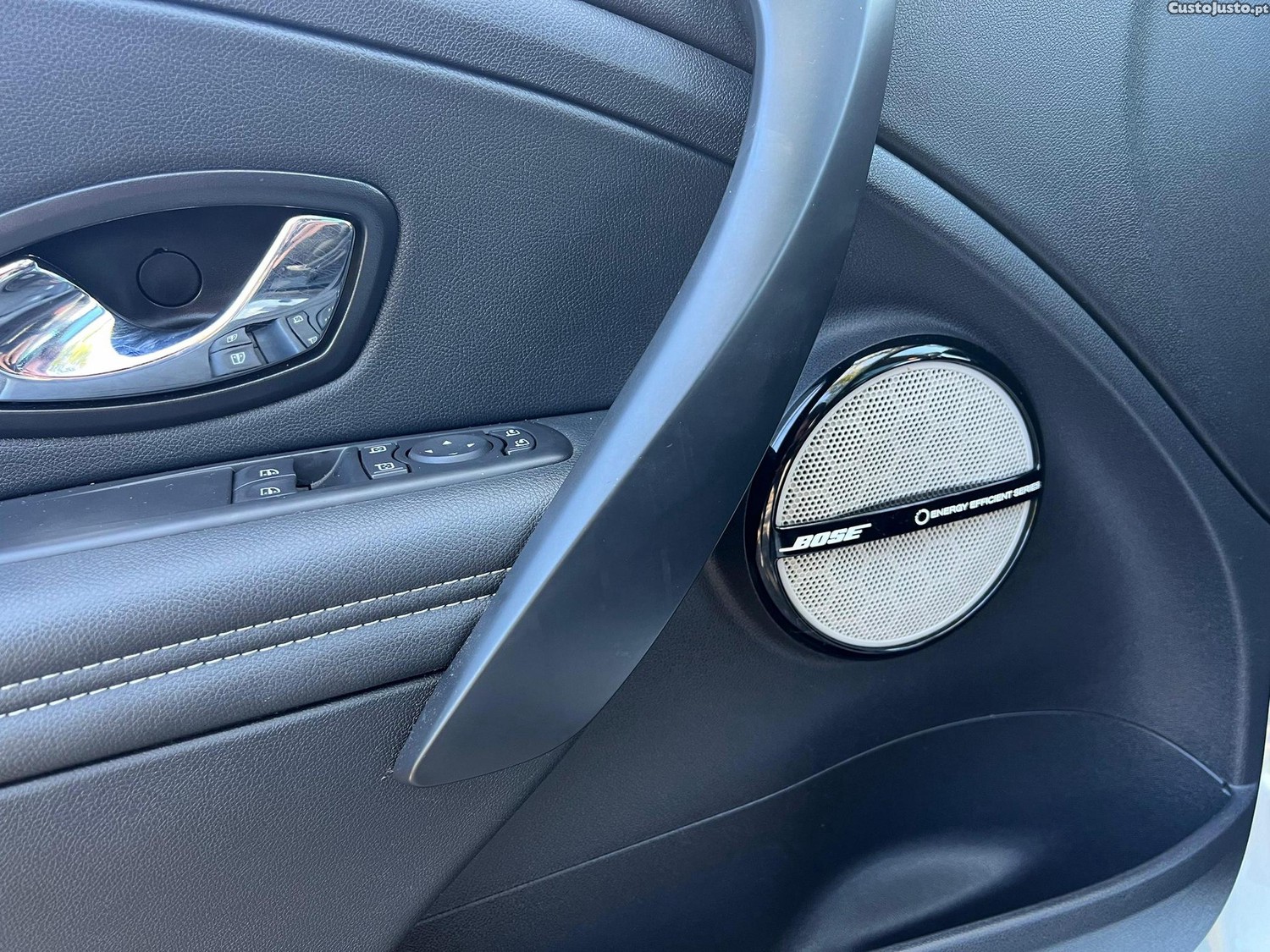 Renault Mégane Coupé 1.6 dCi Bose Edition SS — fotografia 9