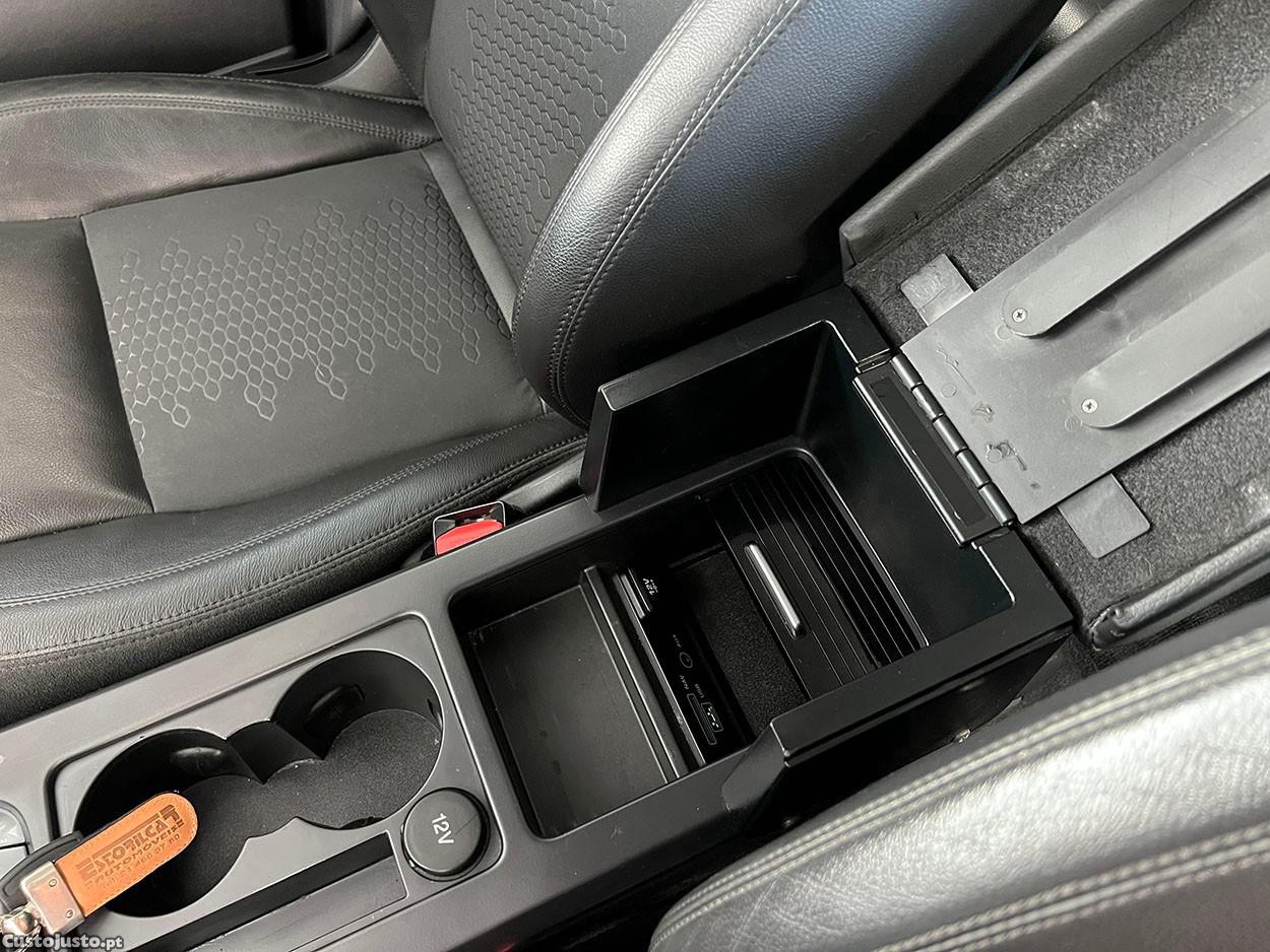 Land Rover Discovery Sport 2.0 eD4 HSE — fotografia 7