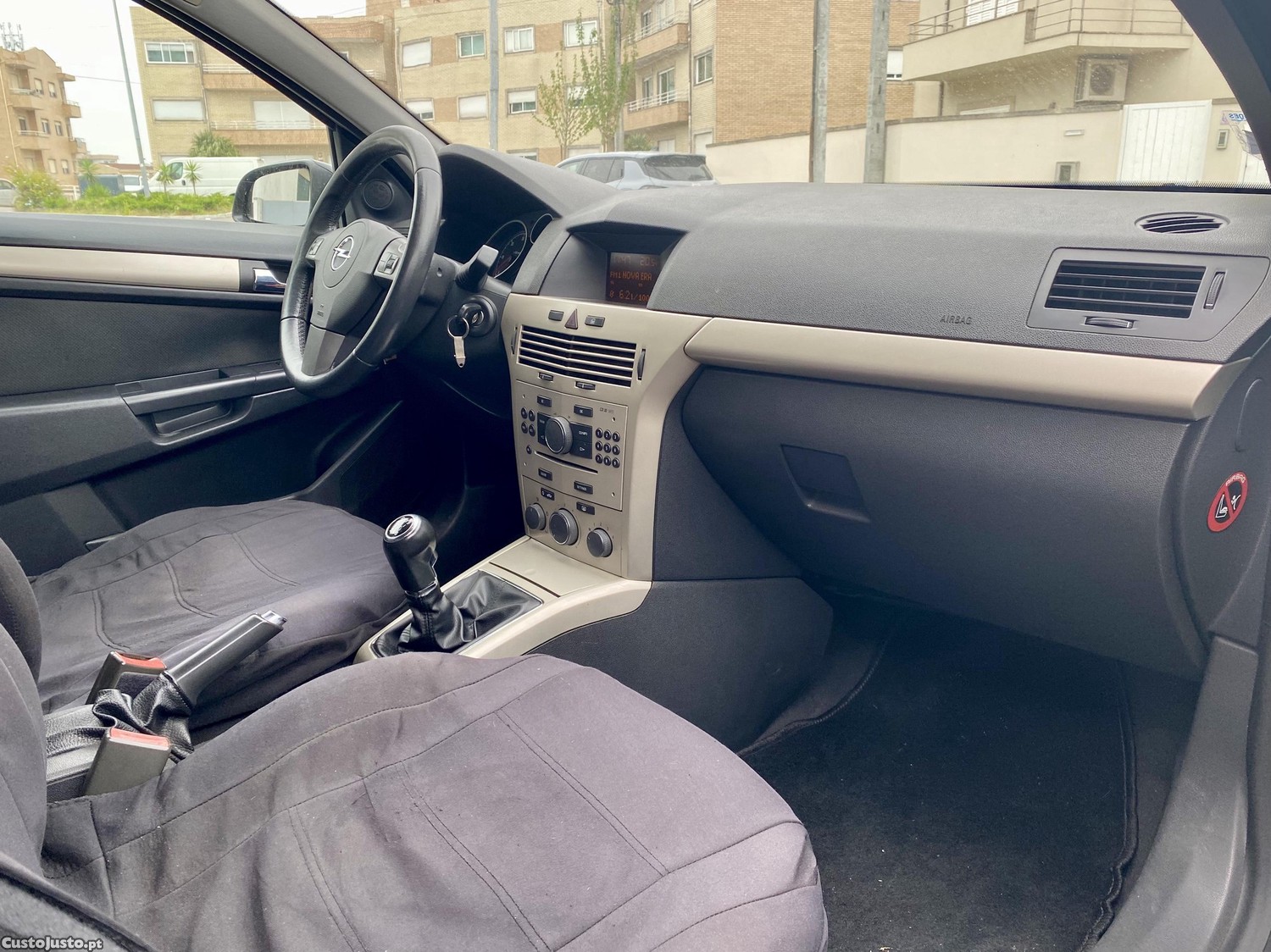 Opel Astra 1.3CDTI 90CV — fotografia 4