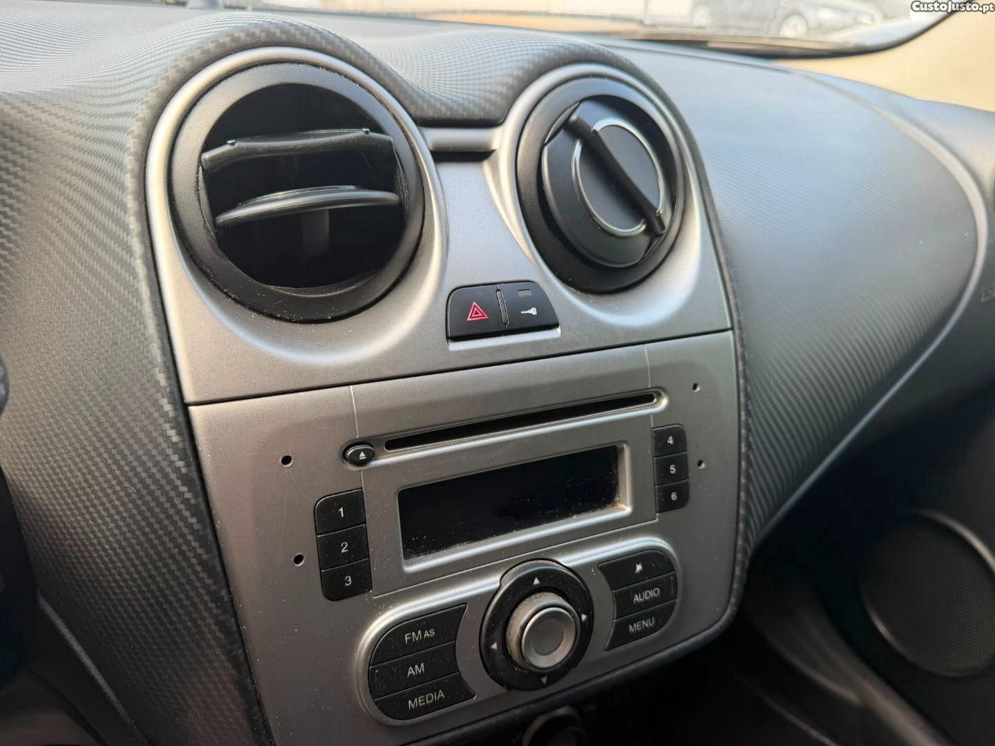 Alfa Romeo MiTo 1.3 MJET 3P — fotografia 4