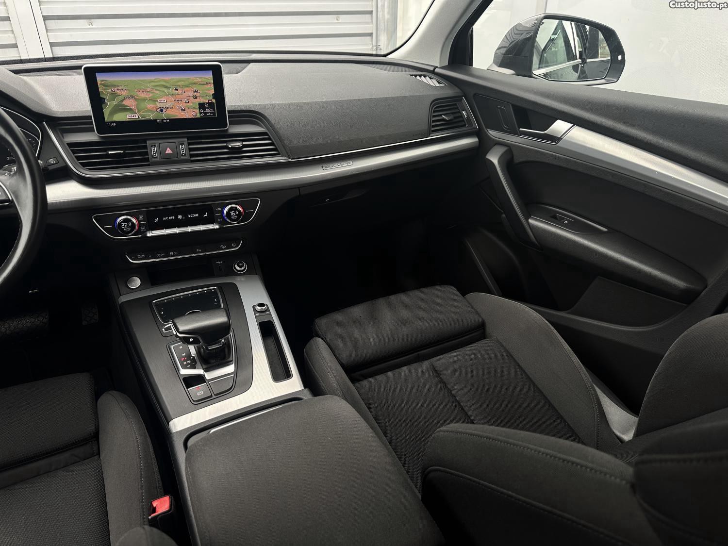 Audi Q5 40 TDI quattro Sport — fotografia 13