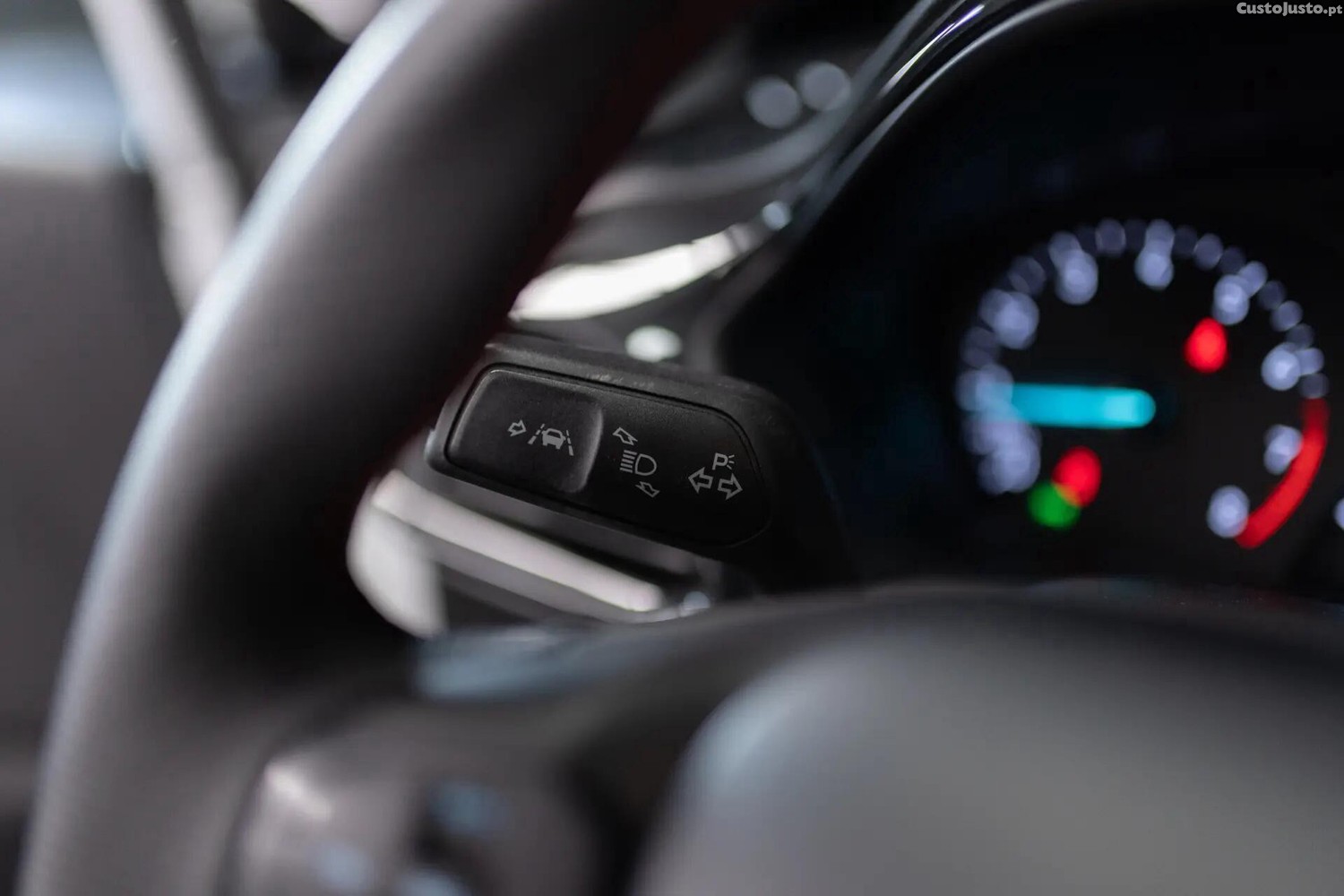 Ford Fiesta 1.0 EcoBoost ST-Line — fotografia 3