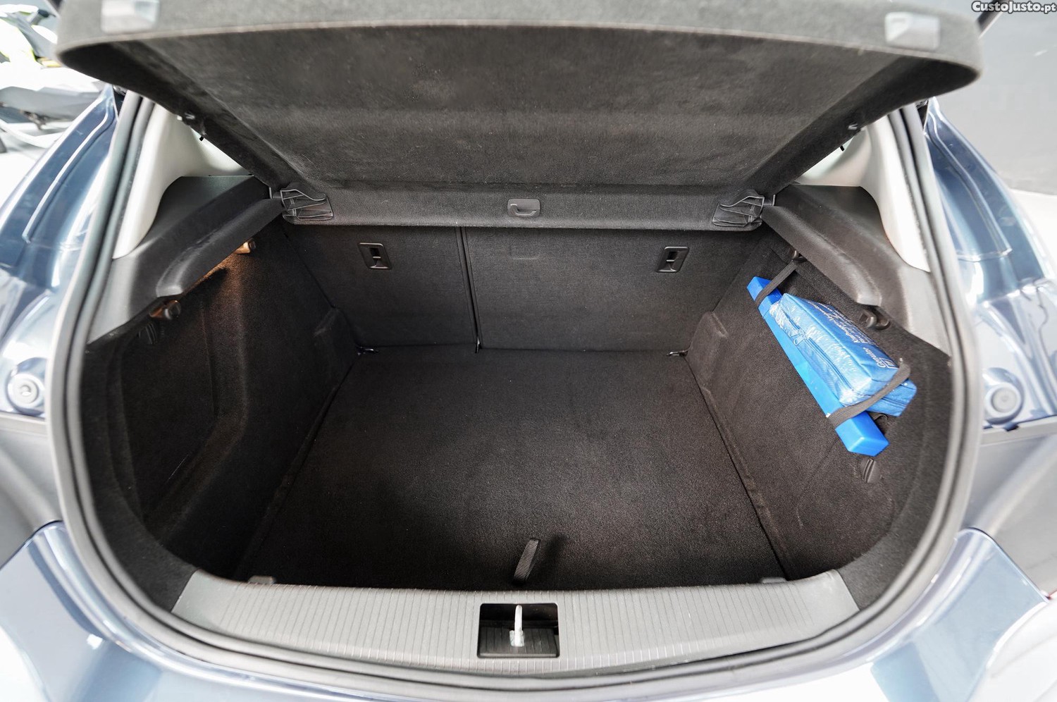 Opel Astra 1.4 Cosmo S/S — fotografia 11