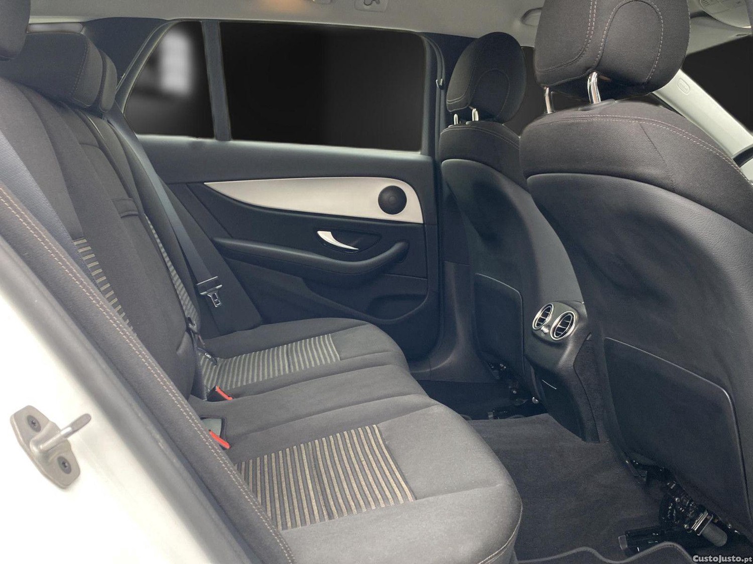 Mercedes-Benz E 300 de Avantgarde — fotografia 3