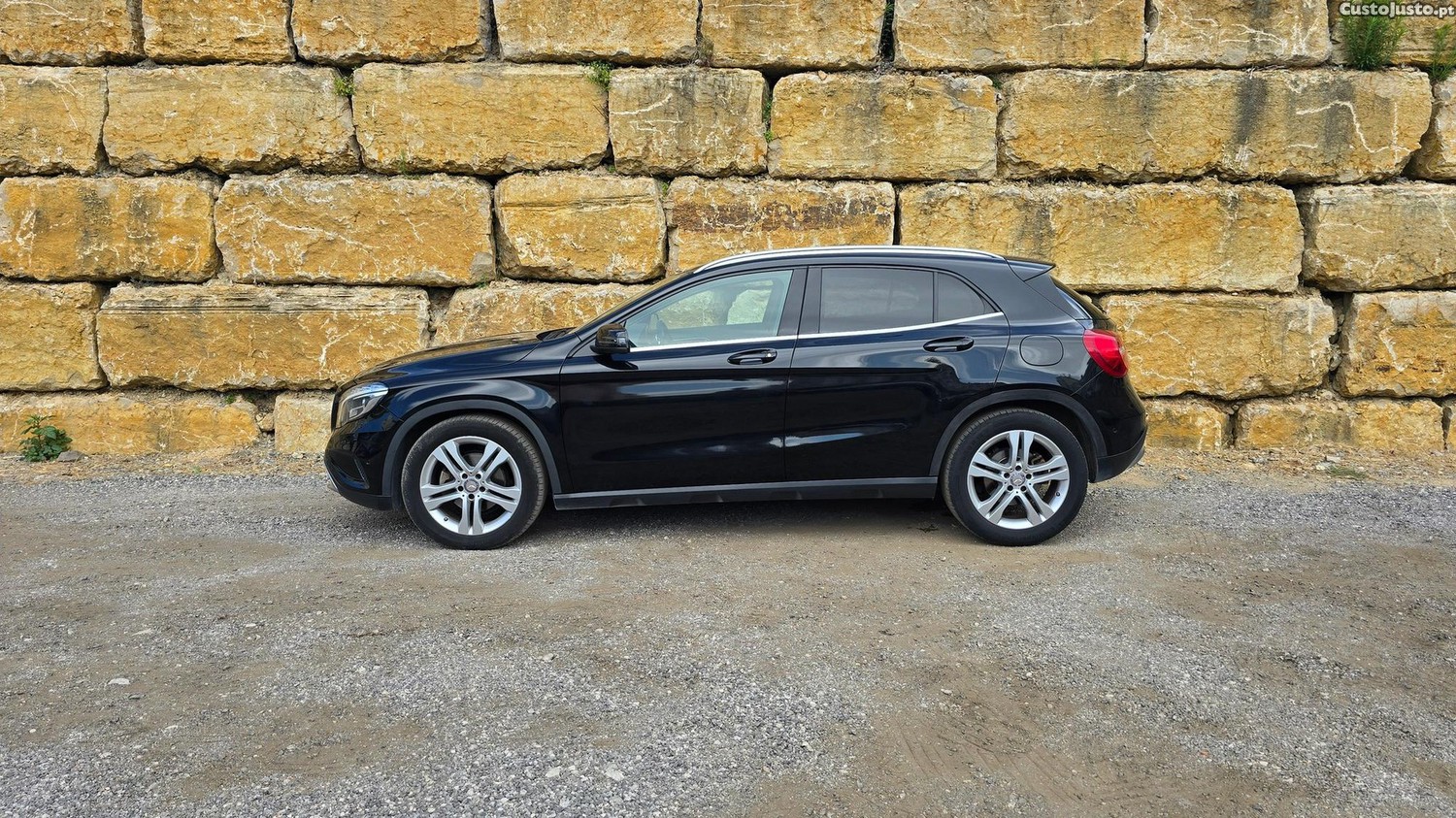 Mercedes-Benz GLA 200 CDi - 15 — photo 3