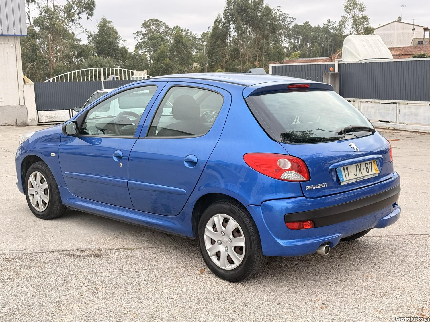 Peugeot 206 1.1i de 2010 — fotografia 12