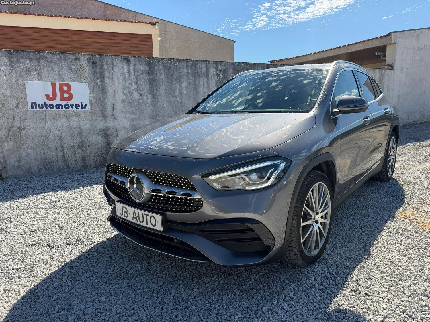 Mercedes-Benz GLA 250 e AMG Line — fotografia 16