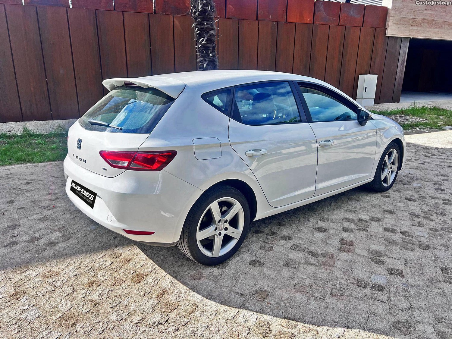 Seat Leon 1.6 TDi - 13 — photo 5