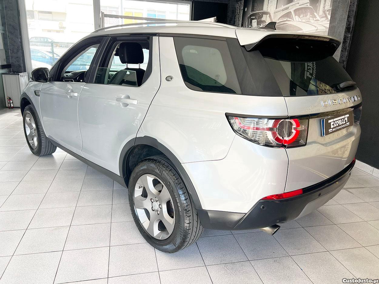 Land Rover Discovery Sport 2.0 eD4 HSE — fotografia 19