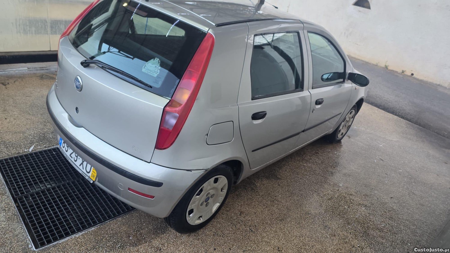 Fiat Punto 1.2 Gasolina-Impecável-Oportunidade! — fotografia 9