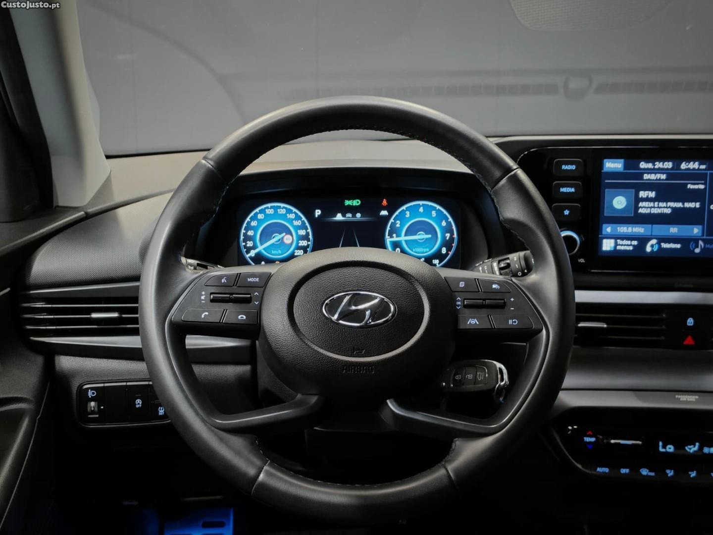 Hyundai Bayon 1.0 T-GDi Premium DCT — fotografia 9