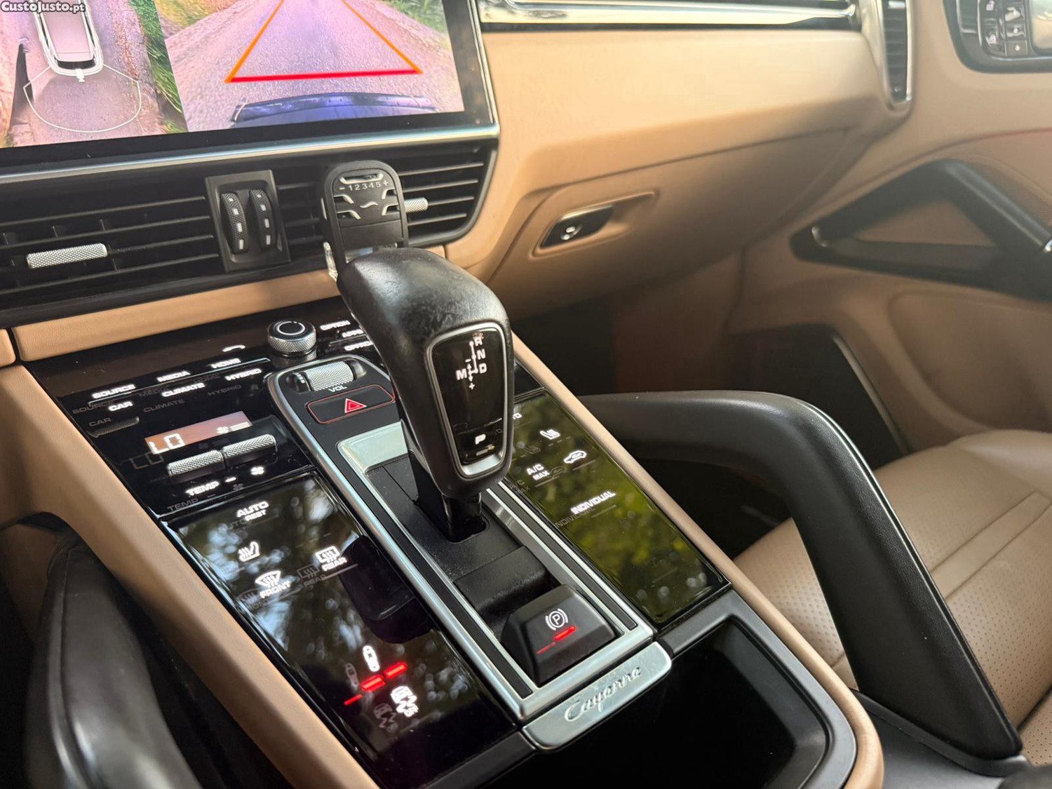 Porsche Cayenne E-Hybrid — fotografia 7