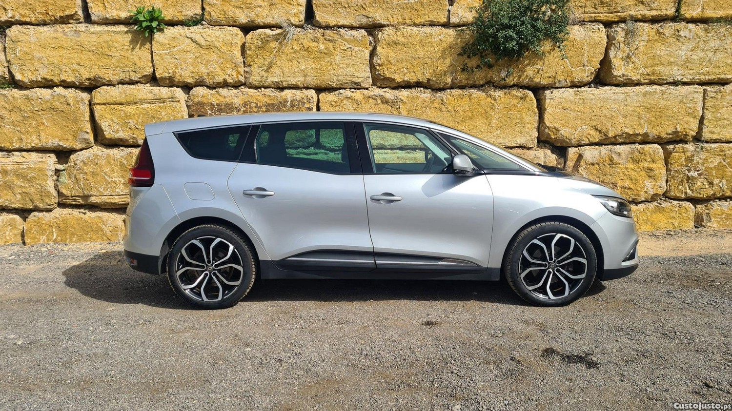 Renault Grand Scénic 1.7  Blue DCI Intens - 19 — photo 4