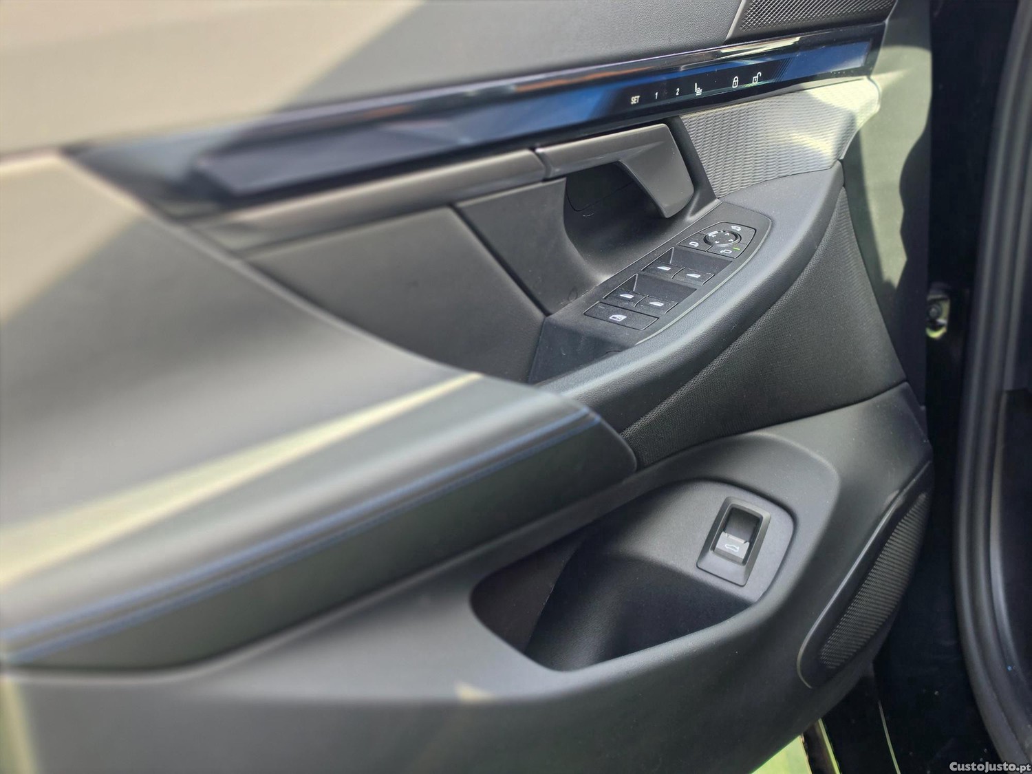 BMW i5 E-DRIVE 40 PACK M — fotografia 9