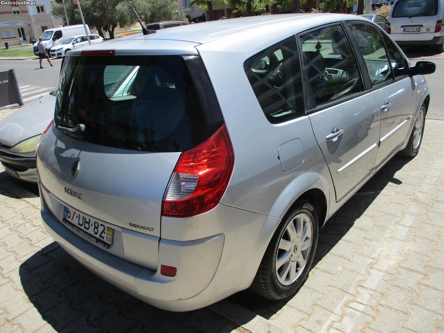 Renault Scénic 1.5 dci 7 Lugares — fotografia 4