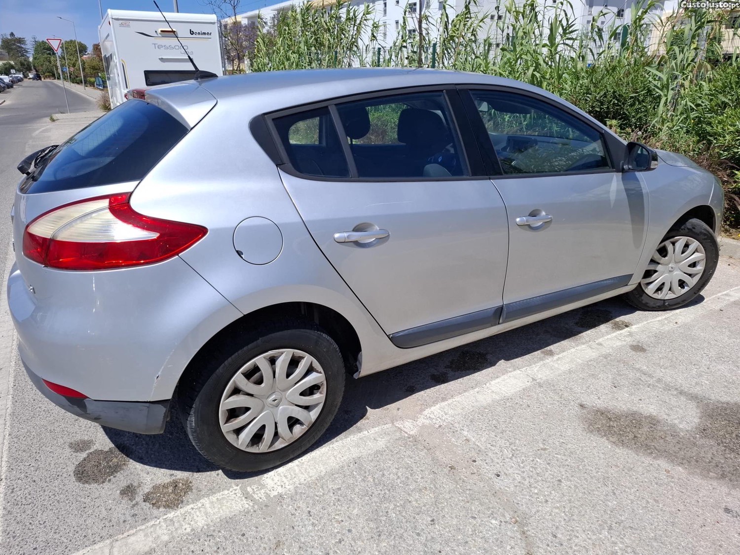 Renault Mégane 5P — fotografia 2