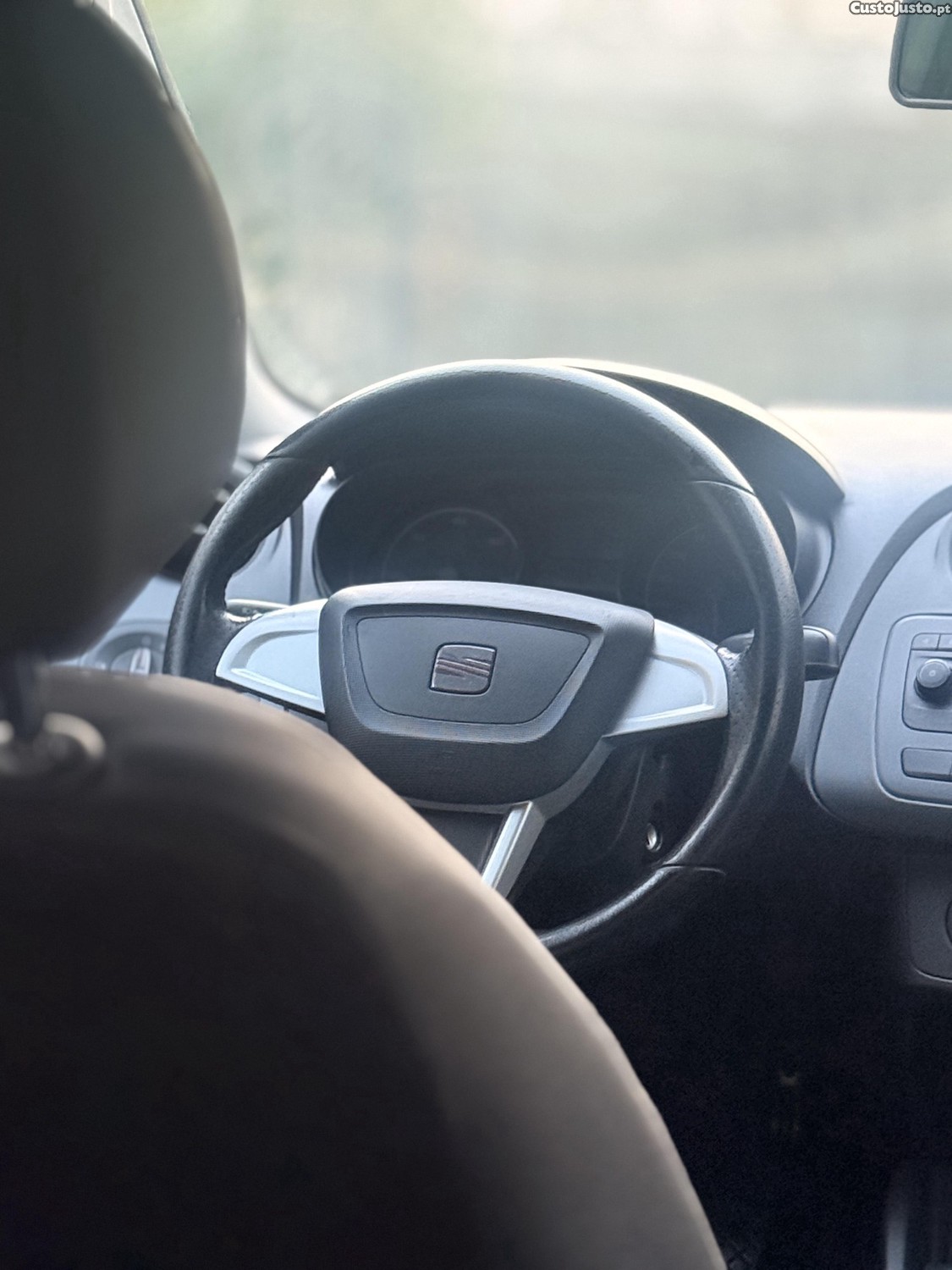 SEAT Ibiza 1.2 TDi Style 165.471km — fotografia 5