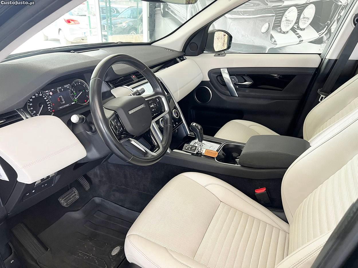 Land Rover Discovery Sport 1.5 I3 P300e AWD Dynamic SE — fotografia 20