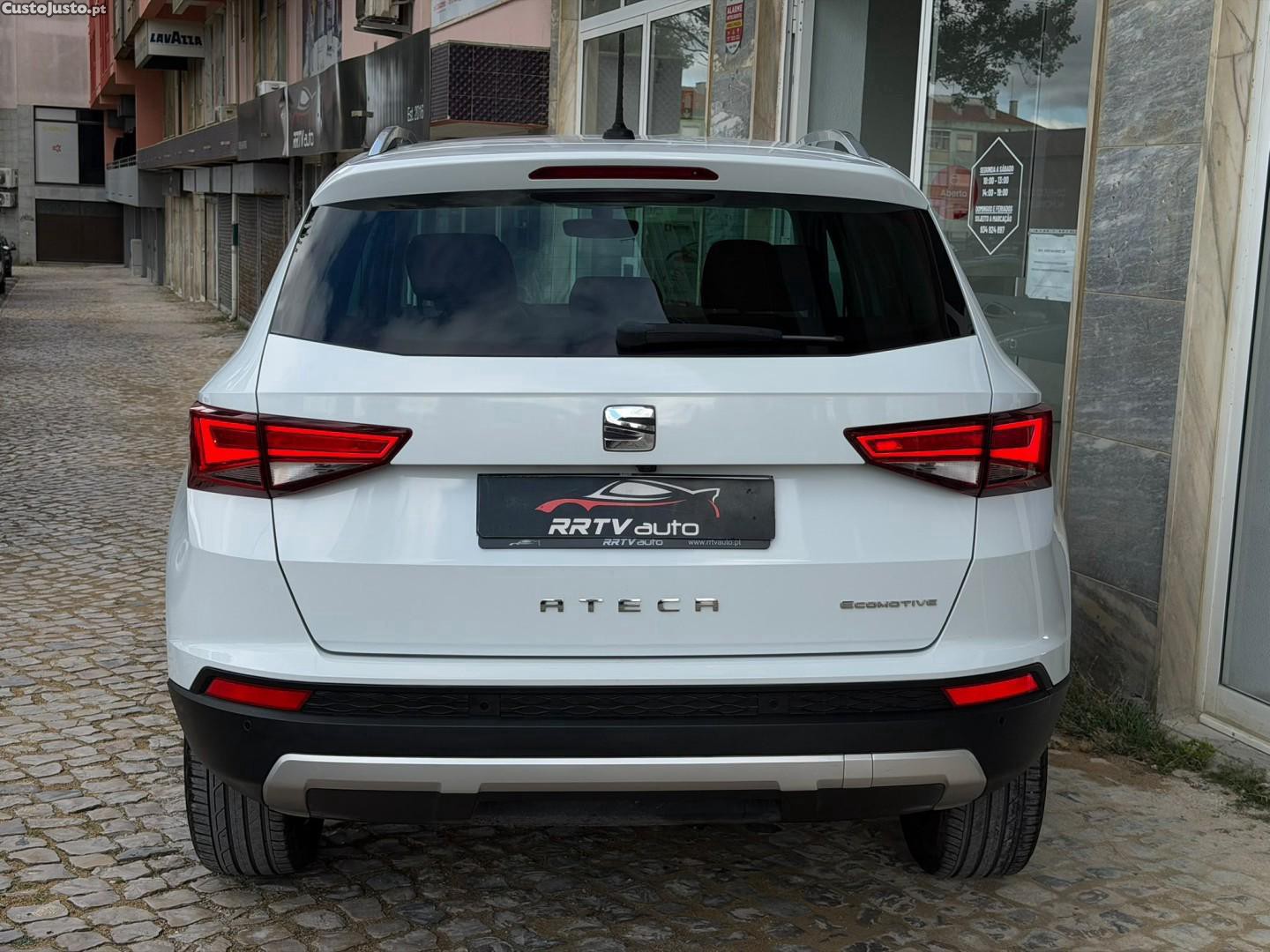 SEAT Ateca 1.6 TDI Ecomotive Reference — fotografia 15