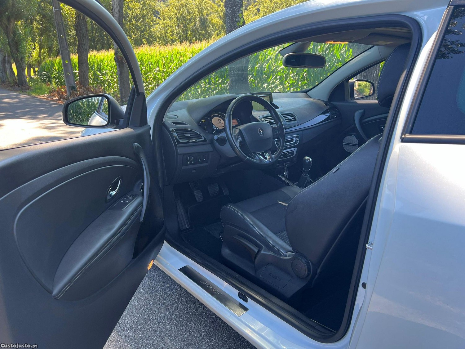 Renault Mégane Coupé 1.6 dCi Bose Edition SS — fotografia 8