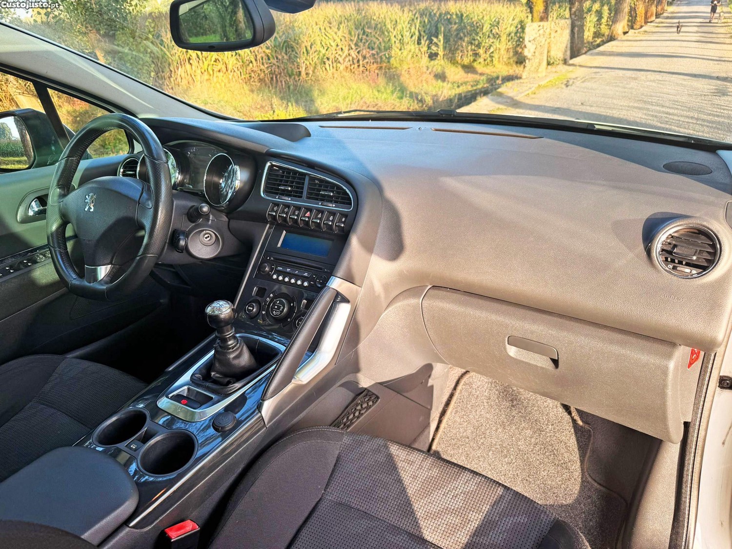 Peugeot 3008 1.6 HDi Executive — fotografia 8