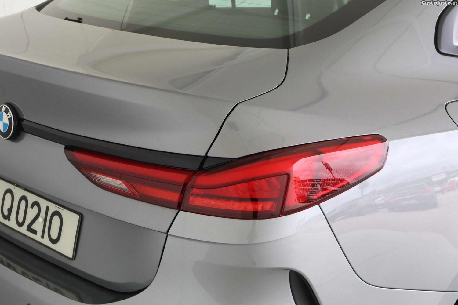 BMW 216 d Advantage — fotografia 11