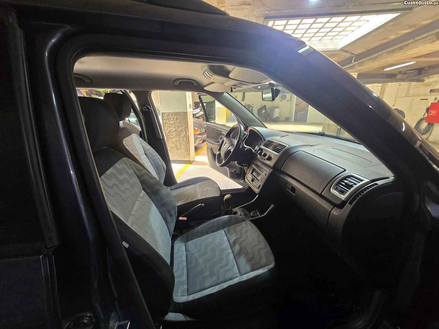 Skoda Fabia 1.2 Elegance — fotografia 4