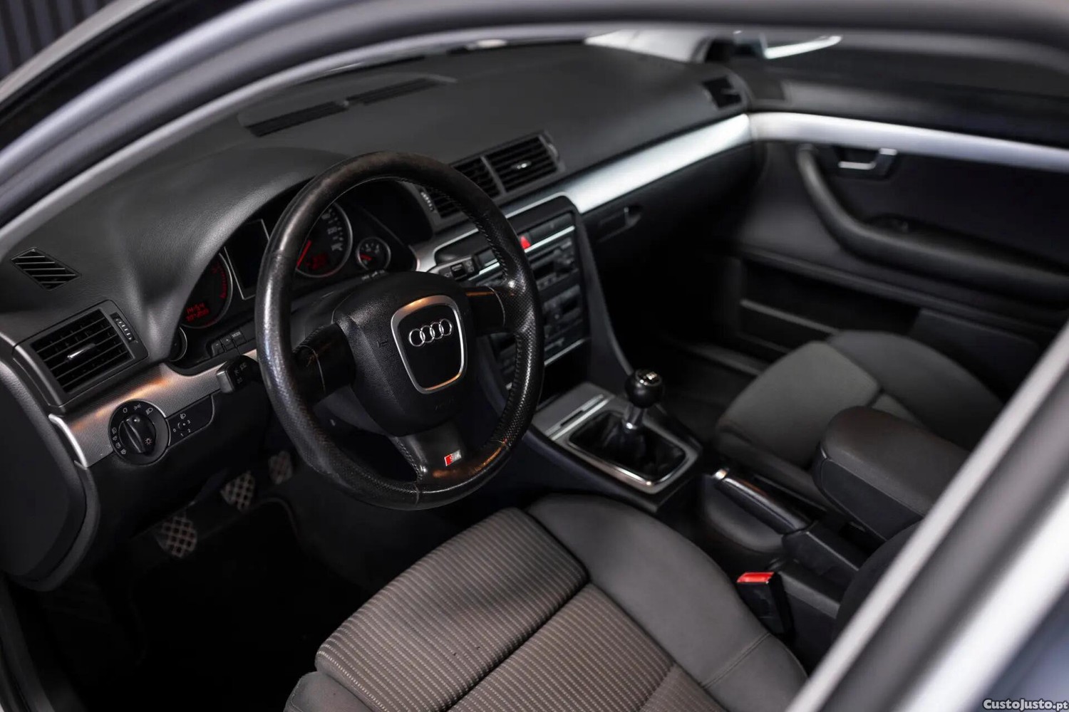 Audi A4 2.0 TDI S-line — fotografia 10