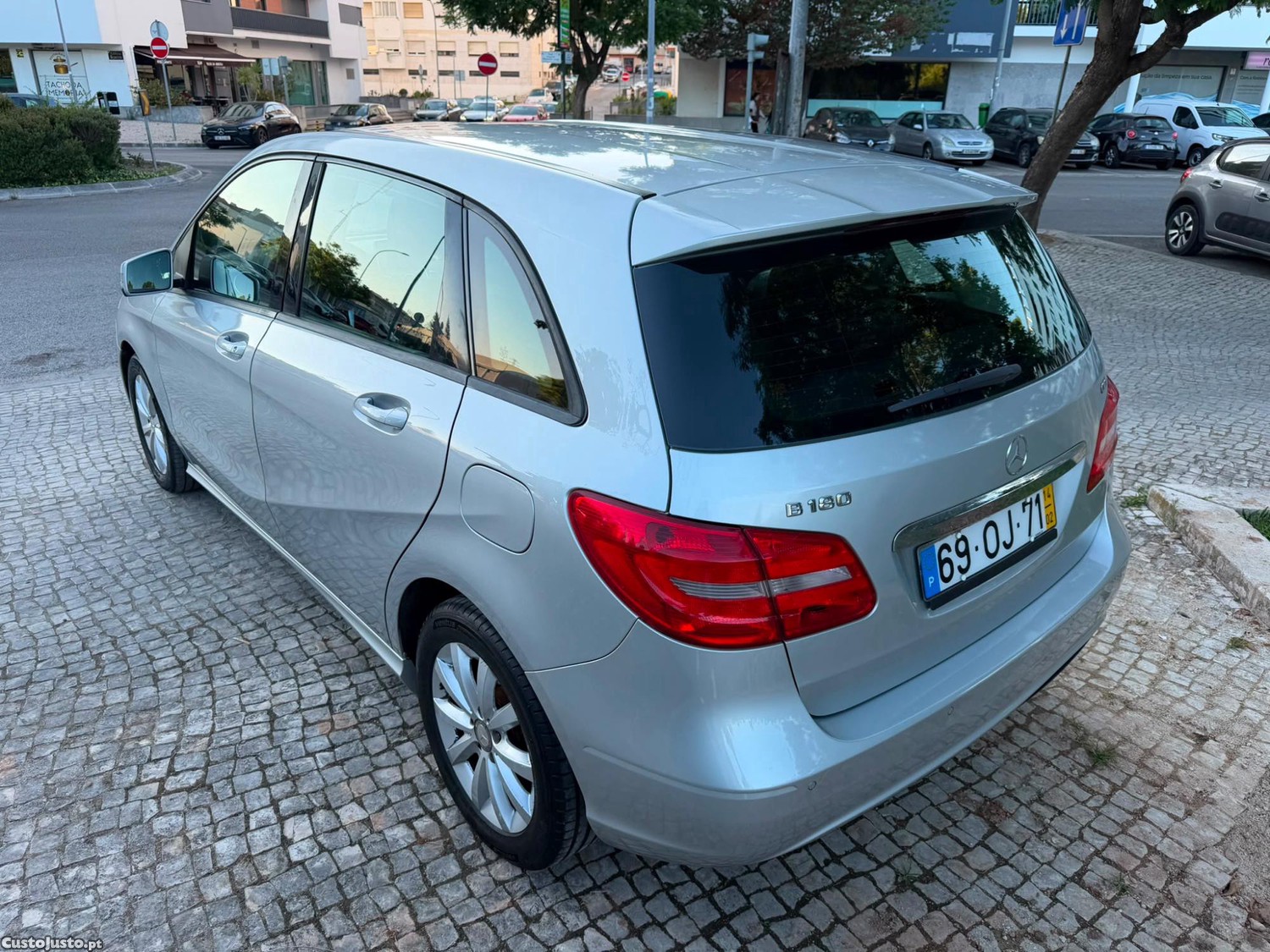 Mercedes-Benz B 180 blueefficiency — fotografia 7