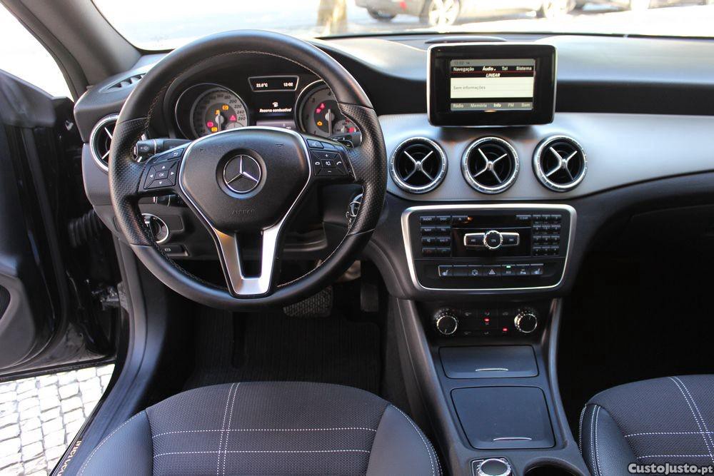 Mercedes-Benz CLA 220 CDI Urban Aut. — fotografia 3