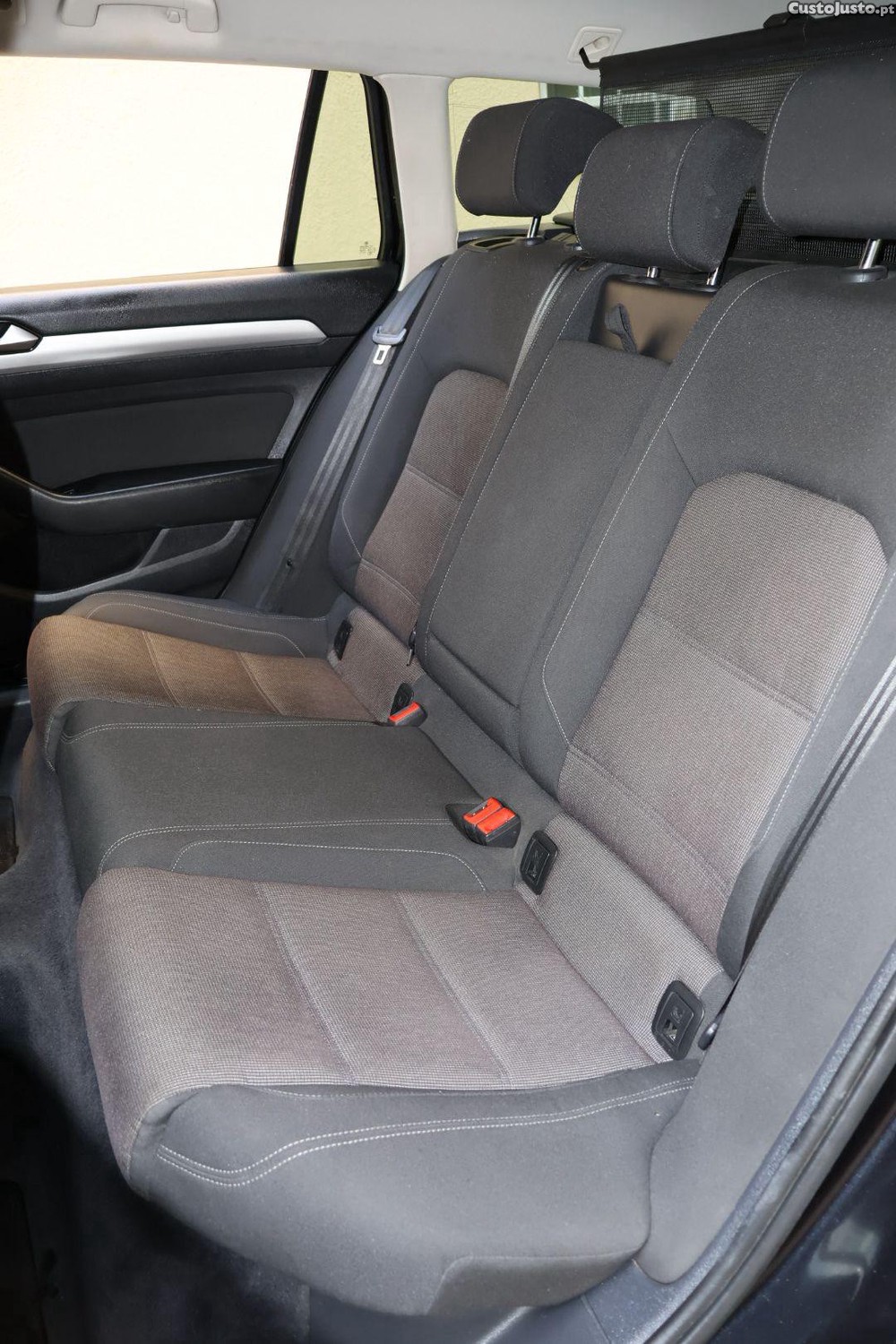Volkswagen Passat 1.6 Tdi Bluemotion Cx Automática — fotografia 13