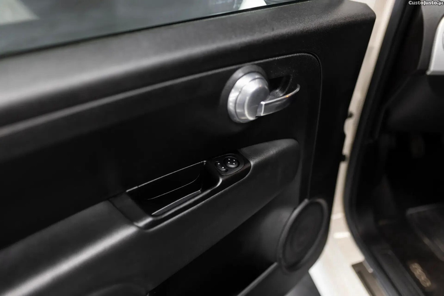 Fiat 500 1.0 Hybrid Sport — fotografia 2