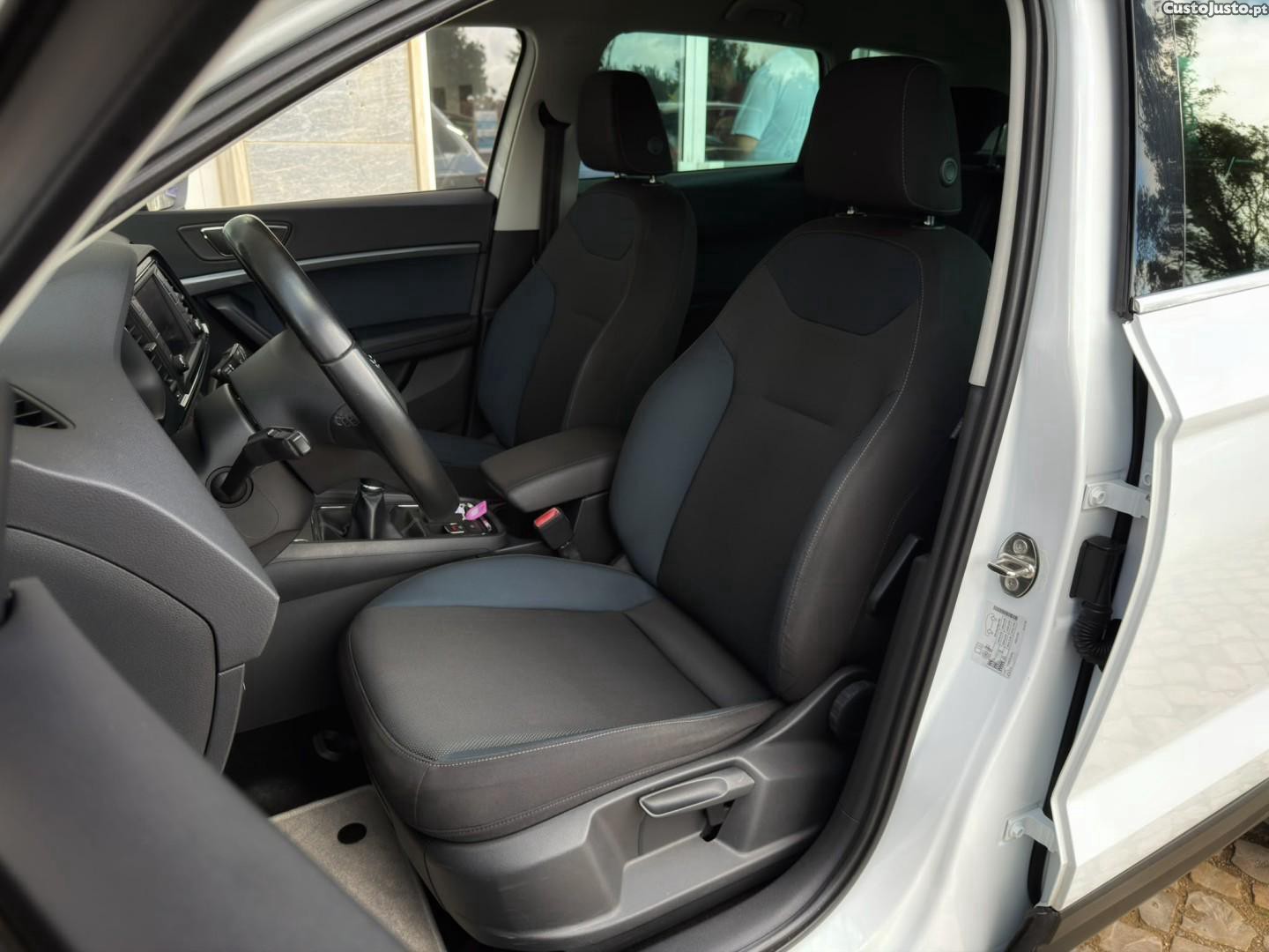 SEAT Ateca 1.6 TDI Ecomotive Reference — fotografia 21