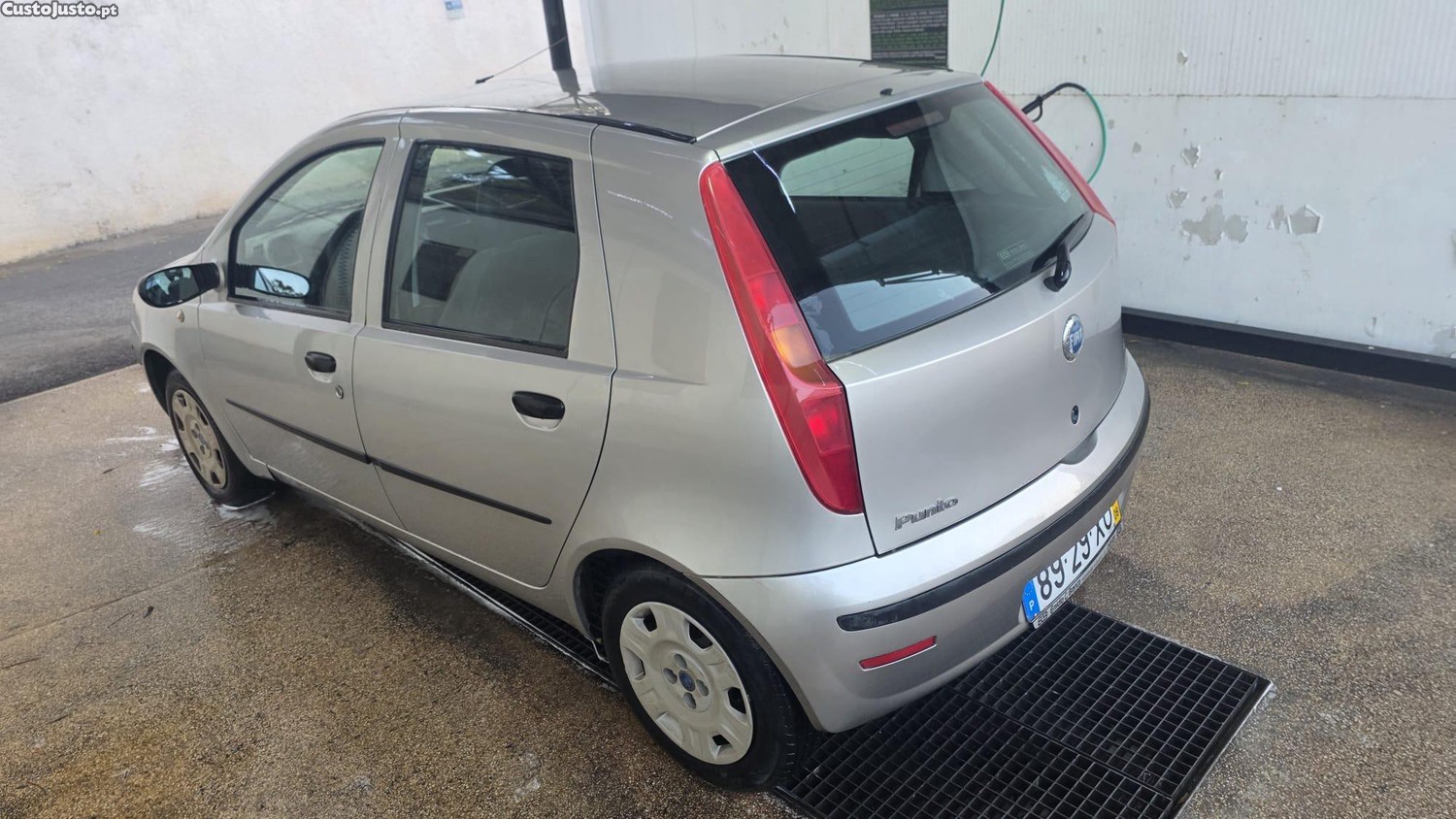 Fiat Punto 1.2 Gasolina-Impecável-Oportunidade! — fotografia 3