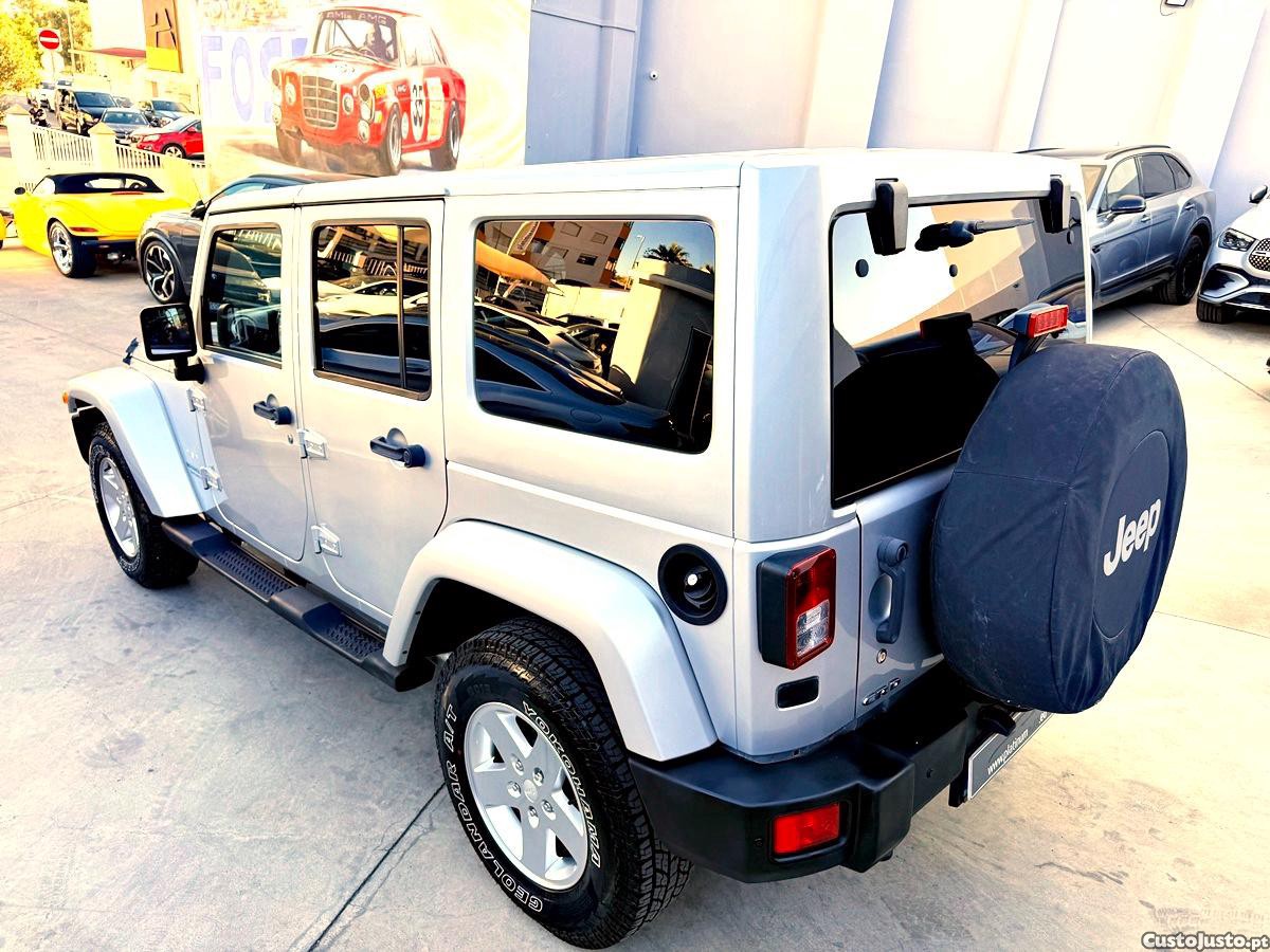 Jeep Wrangler Sahara Unlimited — fotografia 13