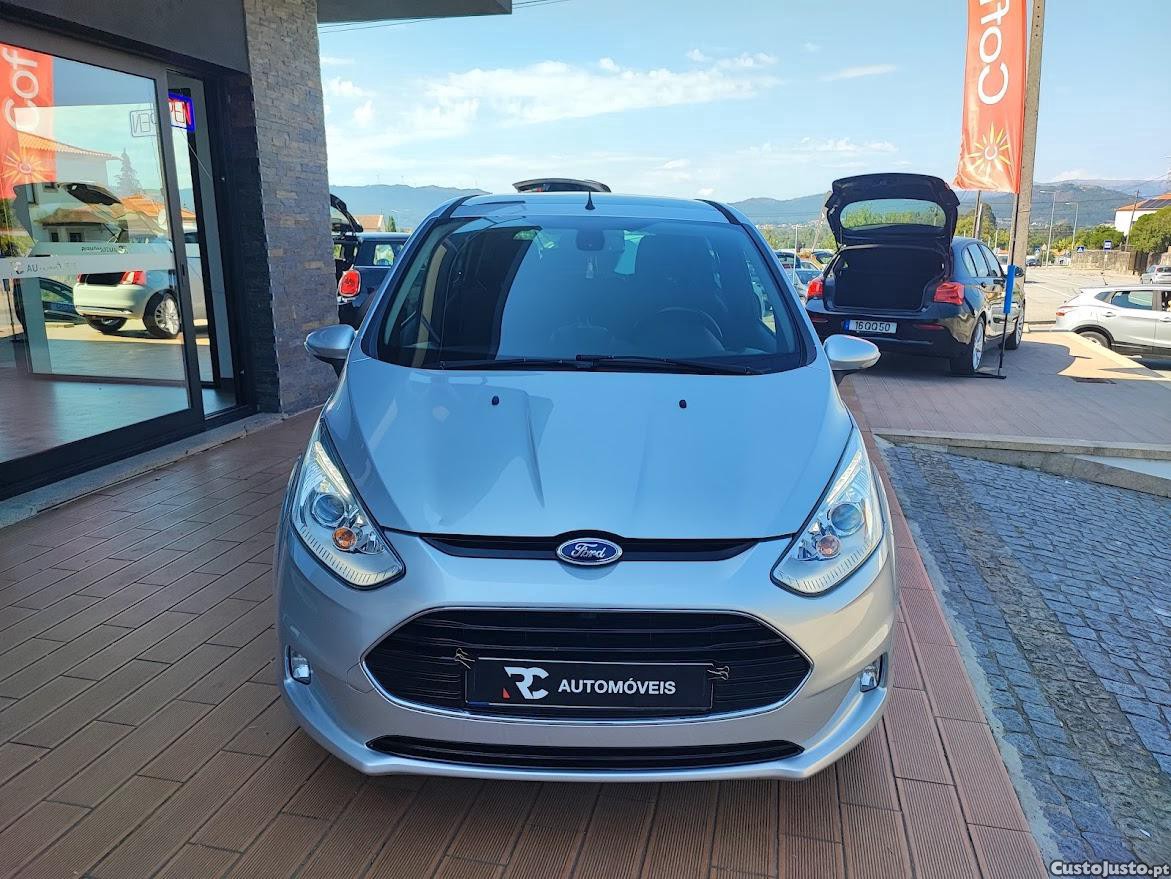 Ford B-Max Titanium 1.5 TDCi — fotografia 13