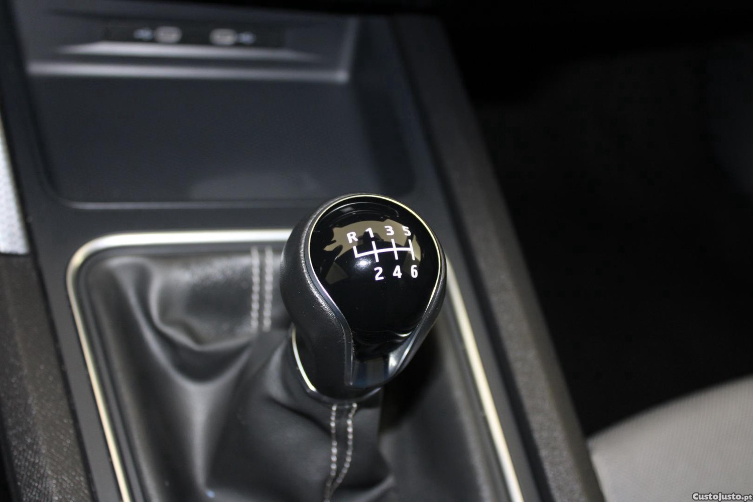 SEAT Leon ST 1.0 TSI STYLE — fotografia 12