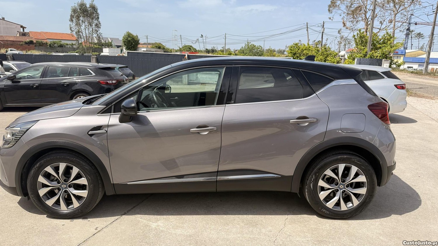 Renault Captur 1.6 E-Tech Full Hybrid de 2020 — fotografia 12