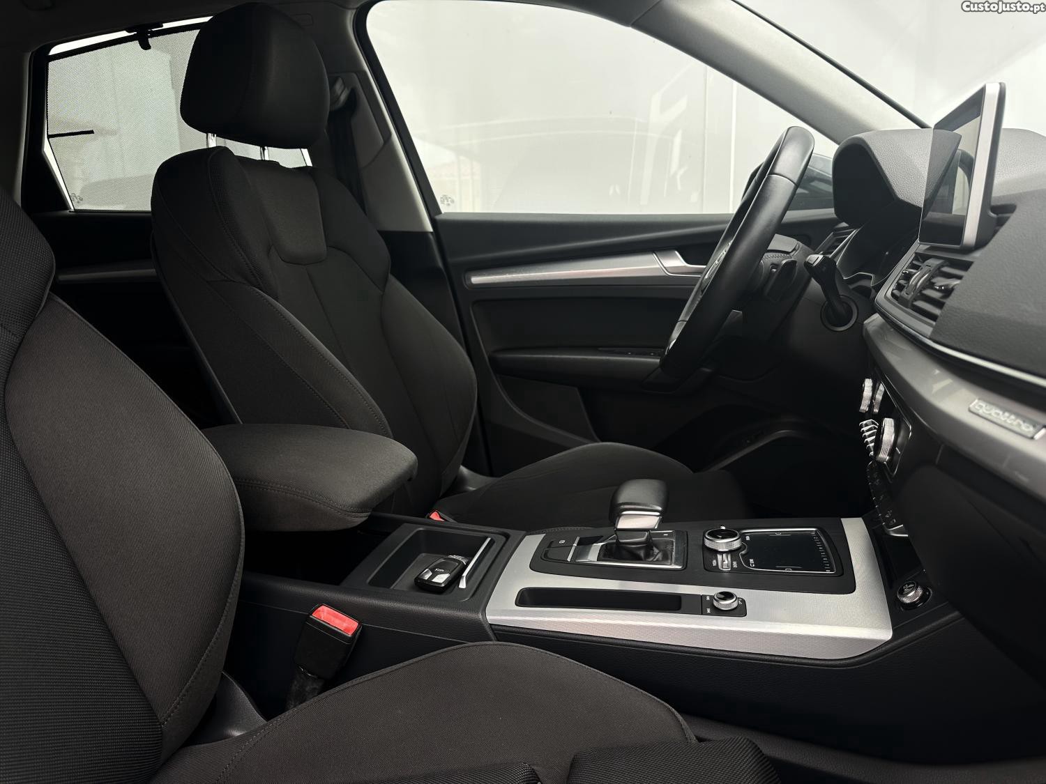 Audi Q5 40 TDI quattro Sport — fotografia 8