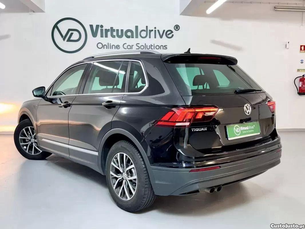 Volkswagen Tiguan 1.6 tdi confortline — fotografia 11