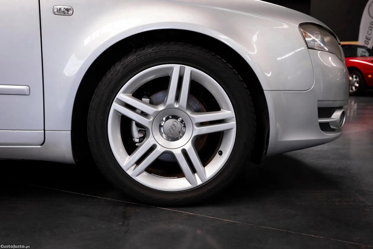 Audi A4 2.0 TDI S-line — fotografia 17