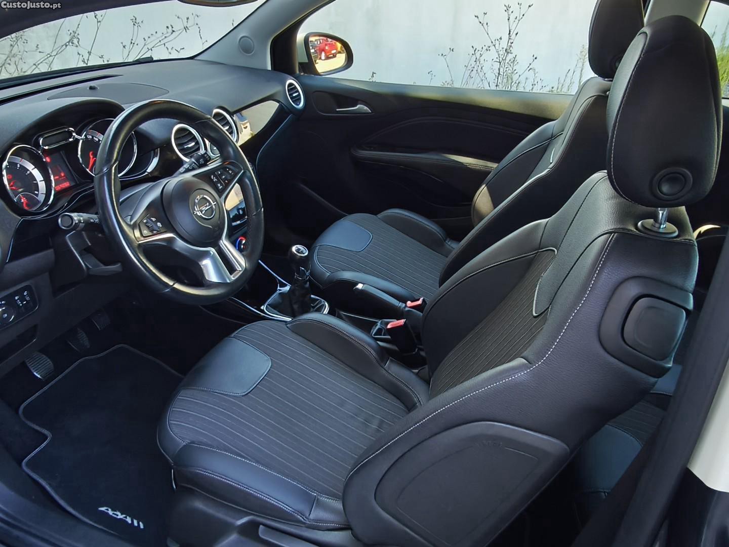 Opel Adam 1.2 Glam — fotografia 13